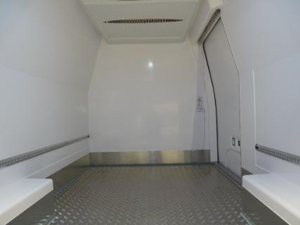 Iveco Daily 3520/3520L Tiefkühlung mit Riemenantrieb Detail 1